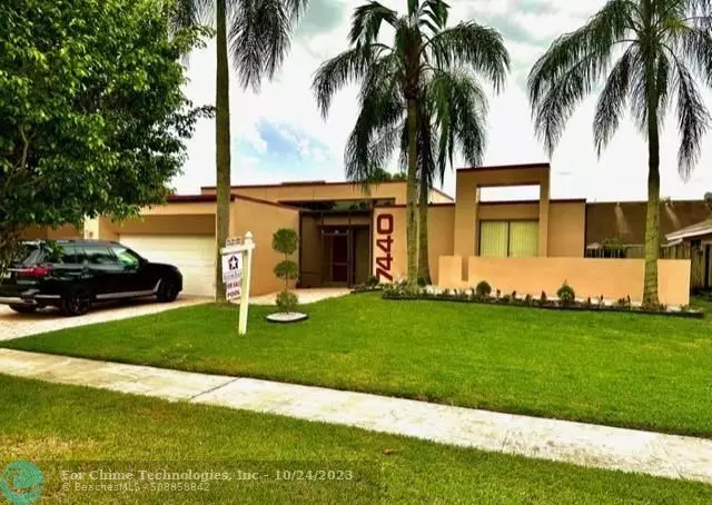 7440 NW 35th Ct, Lauderhill, FL 33319