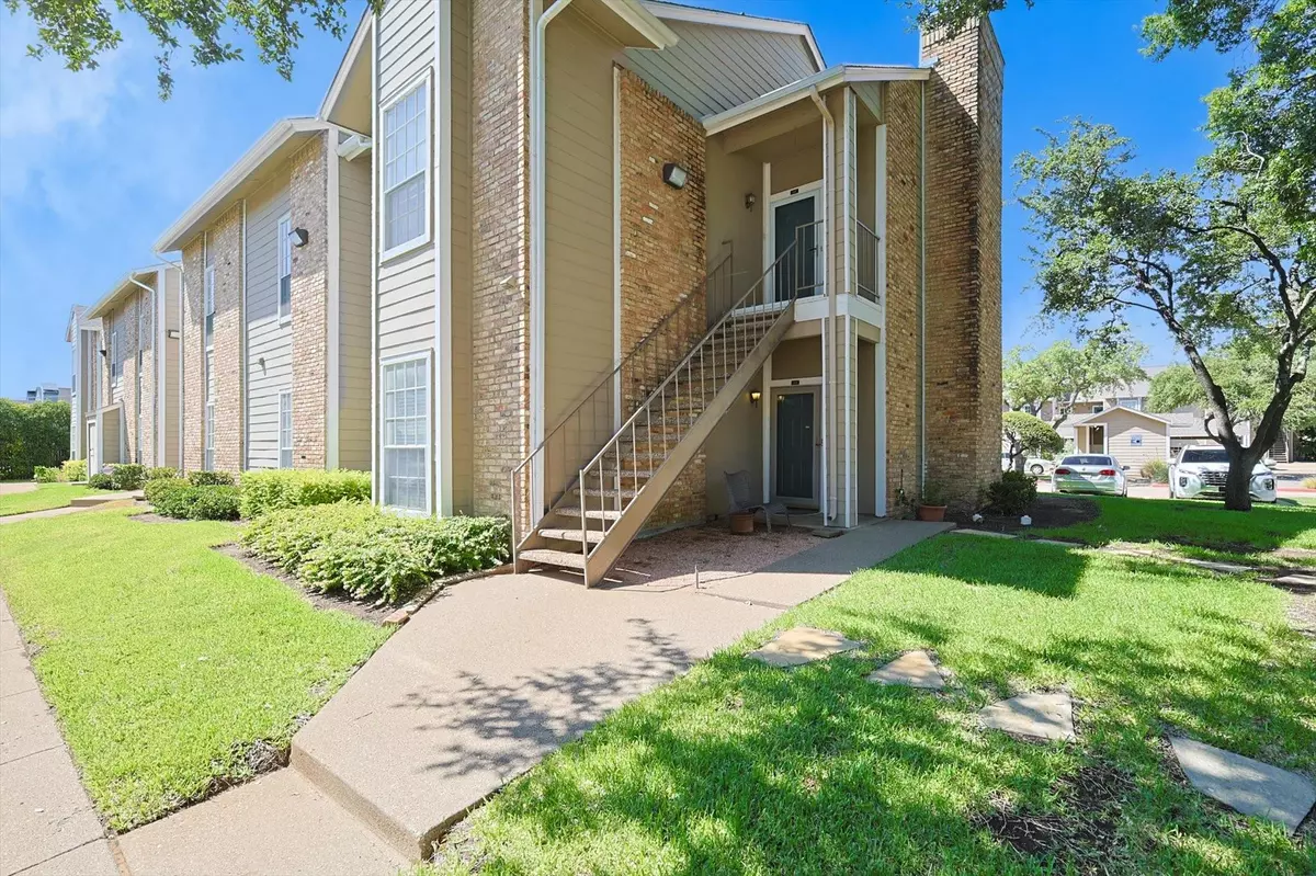 Dallas, TX 75243,8600 Coppertowne Lane #306