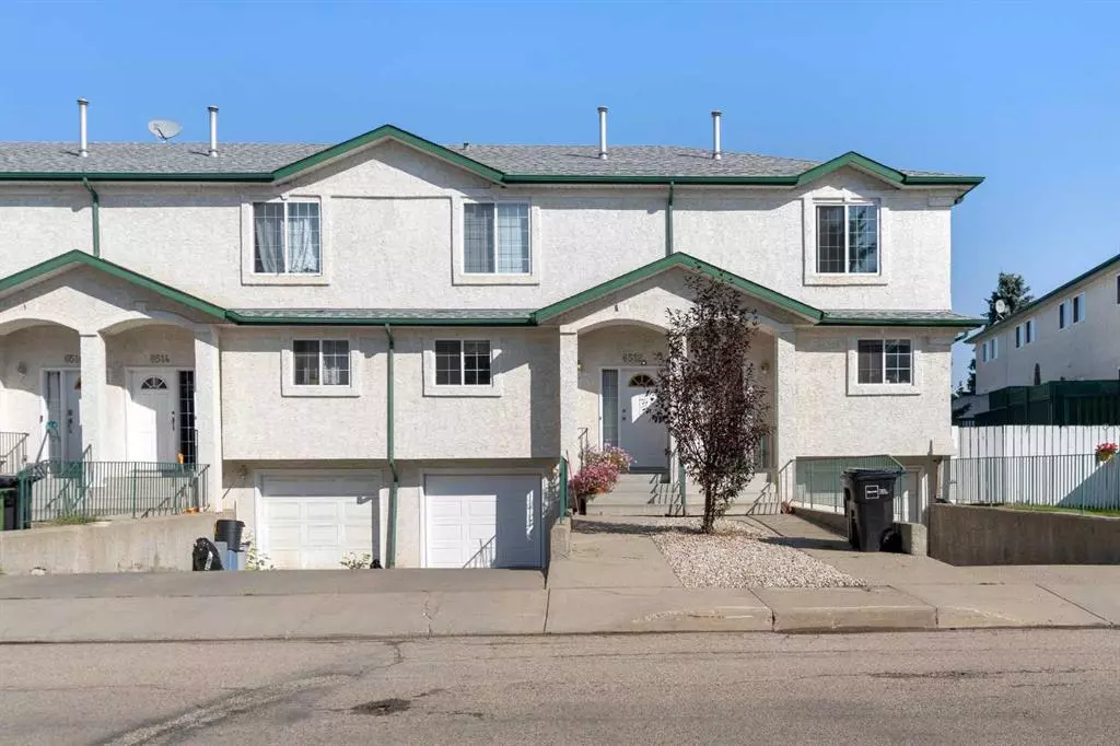 Edmonton, AB T6L7A2,6512 19 AVE