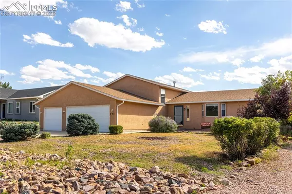 773 S McCoy DR, Pueblo West, CO 81007