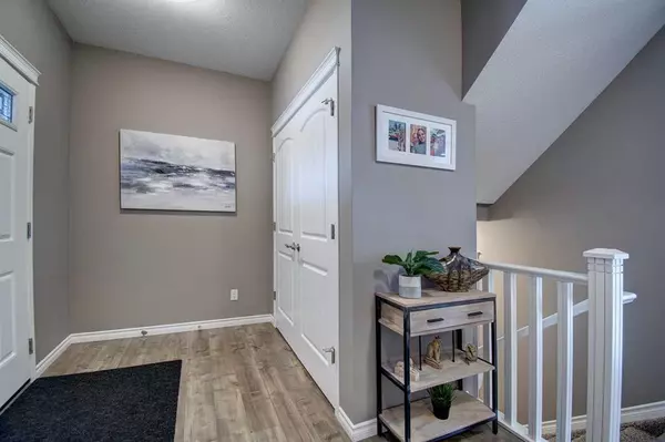 Airdrie, AB T4A 0W5,340 Ravenstern Link SE