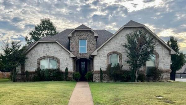 1700 Riviera Drive,  Longview,  TX 75605