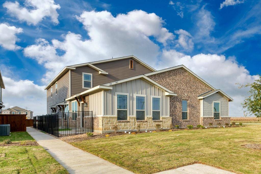 Venus, TX 76084,733-735-737-739 Wheatfield Drive