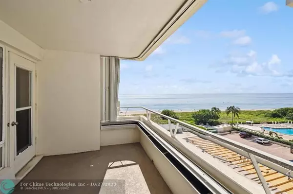 Lauderdale By The Sea, FL 33062,1850 S Ocean Blvd  #706