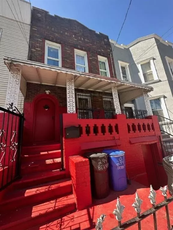 Brooklyn, NY 11208,294 Berriman ST