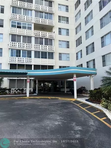 Hollywood, FL 33021,4330 Hillcrest Dr  #309