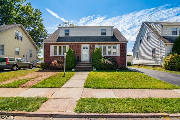 73 Bogert St, Totowa Boro, NJ 07512