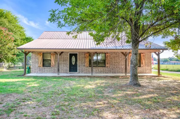 10150 County Road 4090,  Scurry,  TX 75158