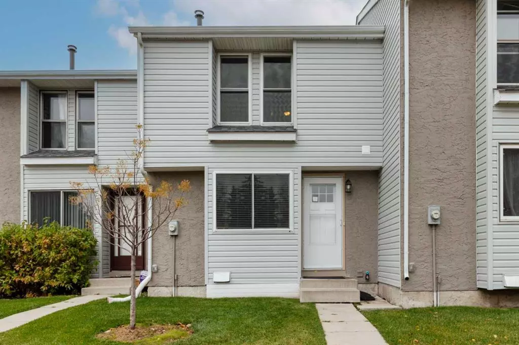 Airdrie, AB T4B 1E4,700 Allen ST SE #605