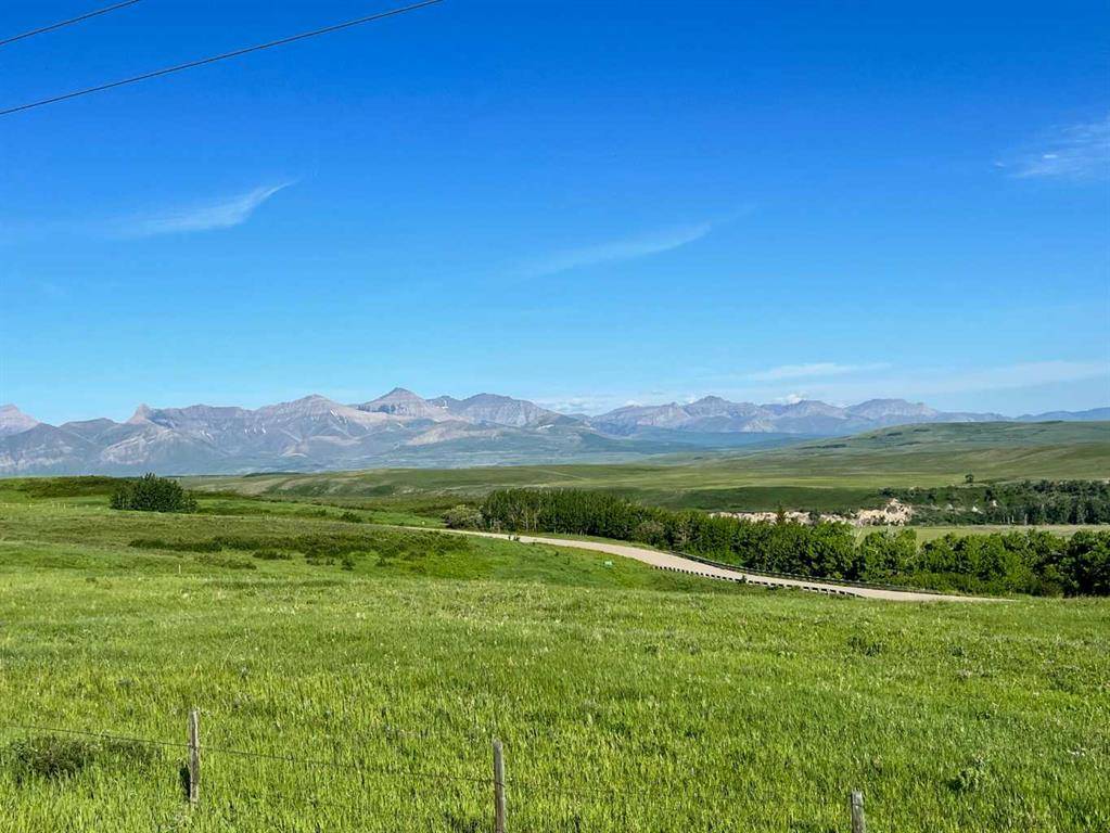 5 River View Way,  Mountain View,  AB T0k1N0