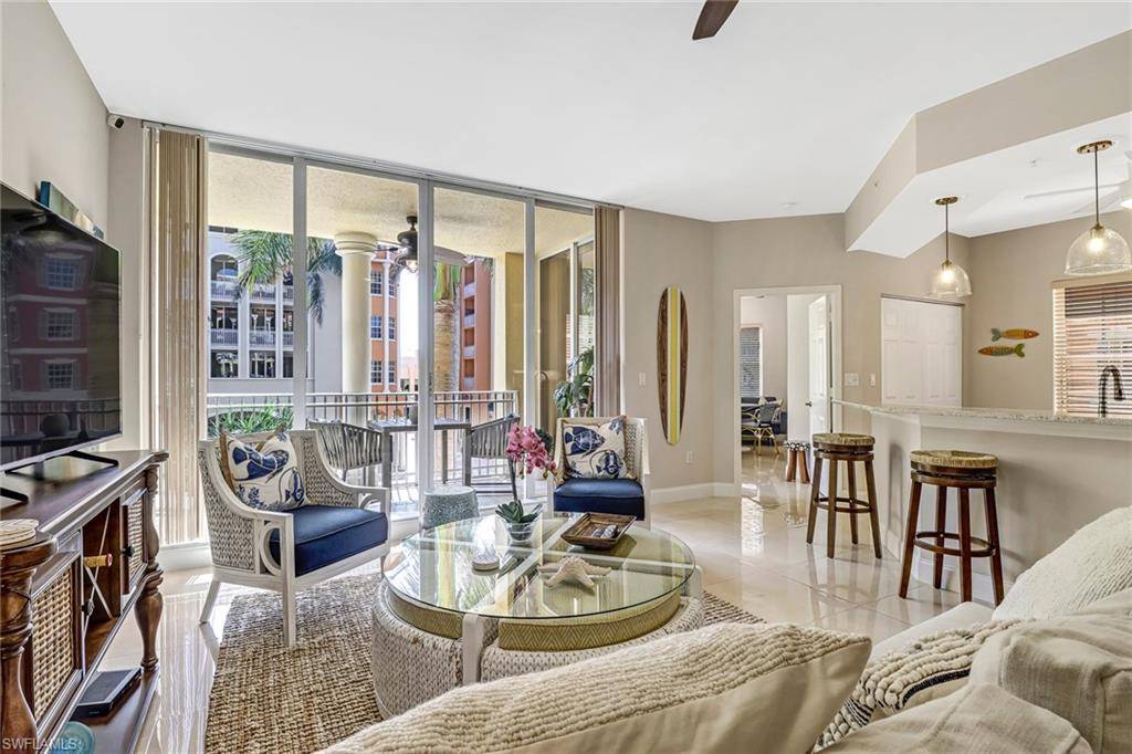 410 Bayfront PL 2208, Naples, FL 34102
