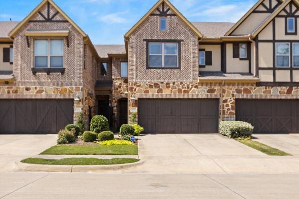 1009 Brook Forest Lane, Euless, TX 76039