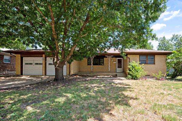 5413 Ira Street, Haltom City, TX 76117