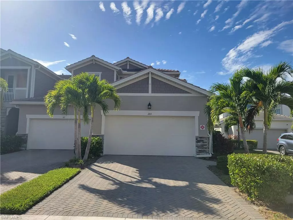 Naples, FL 34112,4713 Arboretum CIR 203