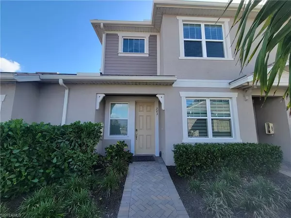 Naples, FL 34112,4713 Arboretum CIR 203