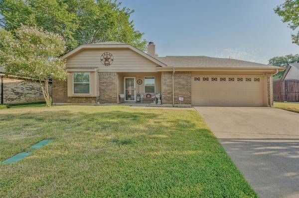 309 Springridge Lane, Euless, TX 76039