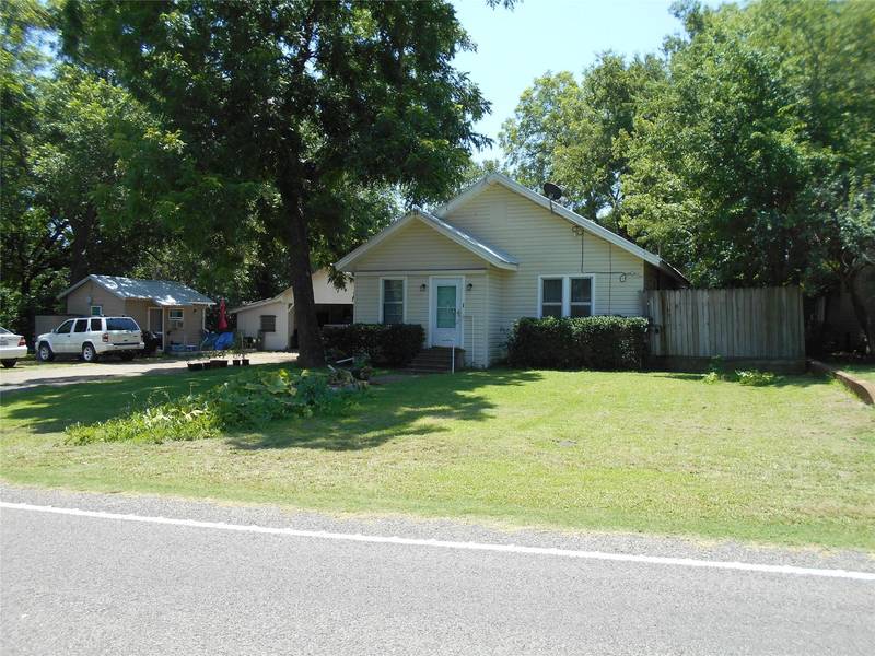 1005 Bishop Street, Commerce, TX 75428