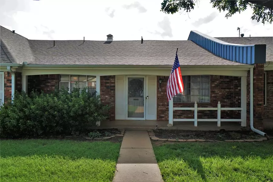 513 N Maple Street #8, Weatherford, OK 73096