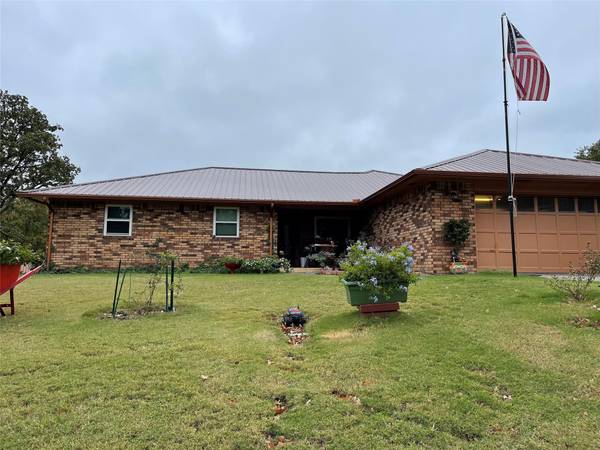 117 Fairway Drive, Nocona, TX 76255