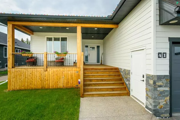 Olds, AB T4H 0G2,41 Viceroy CRES