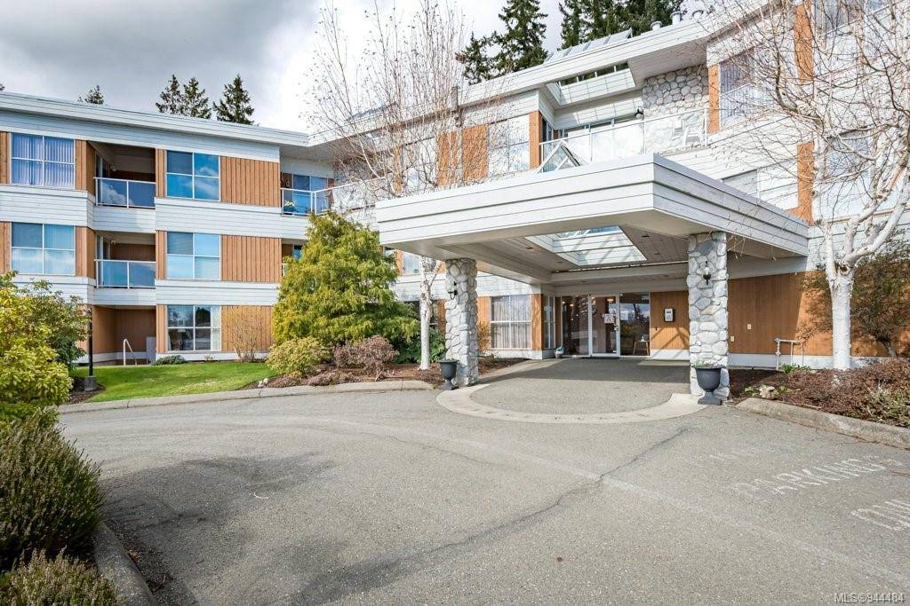 Comox, BC V9M 2N1,1686 Balmoral Ave #108