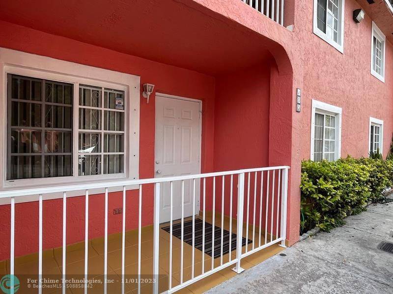 5820 W 18th Lane  #102, Hialeah, FL 33012