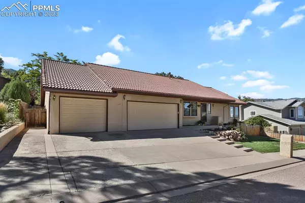 Manitou Springs, CO 80829,3 Kreg LN