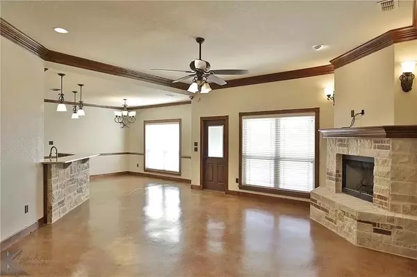 Abilene, TX 79602,817 Flat Water Drive