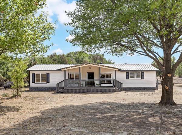 276 Wonder Drive, Springtown, TX 76082