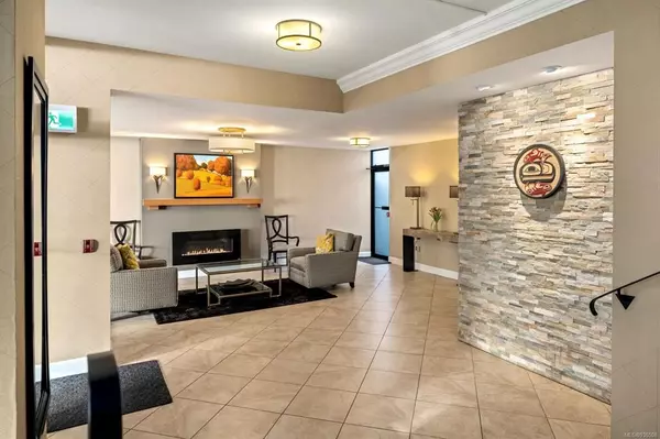 Victoria, BC V8V 1B7,670 Dallas Rd #802