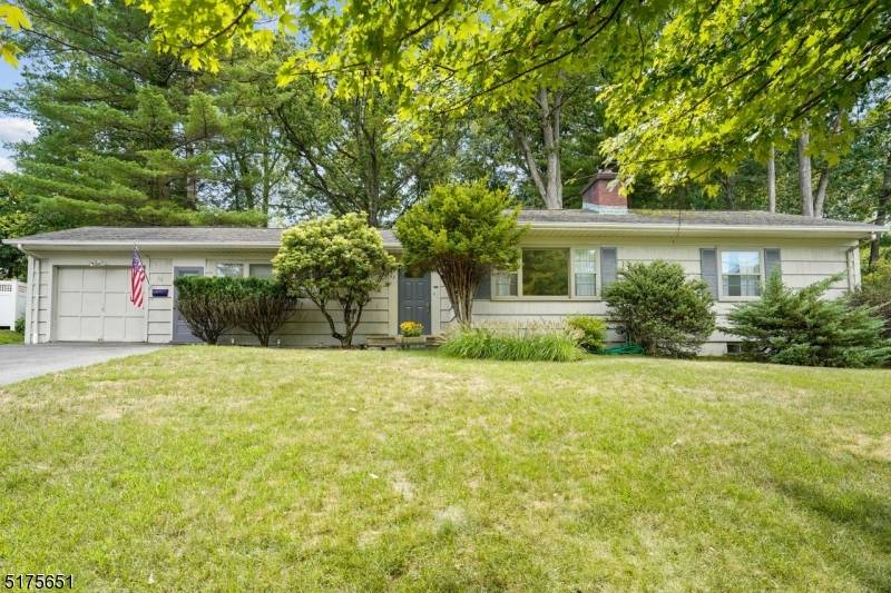82 Jacobus Ave, Little Falls Twp., NJ 07424