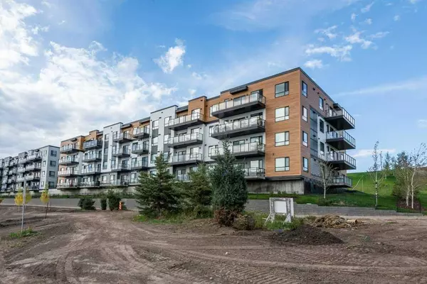 Calgary, AB T3M 2X5,42 Cranbrook GDNS SE #2404