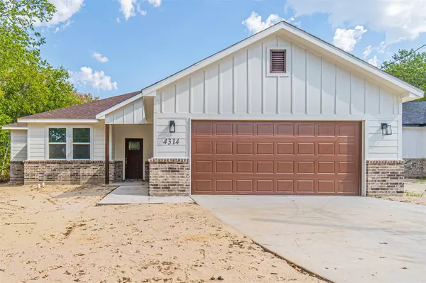 4314 Templeton Street, Greenville, TX 75401