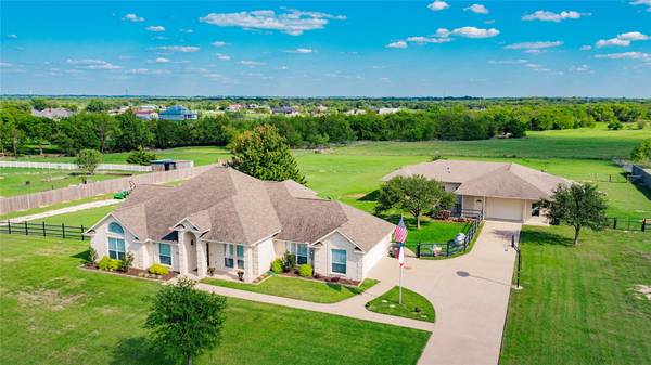 13025 Shadow Brook Court, Terrell, TX 75160