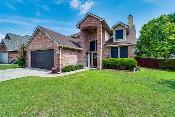 3038 Blue Jay Lane, Midlothian, TX 76065