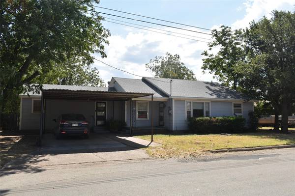 510 S Oak Street,  Archer City,  TX 76351