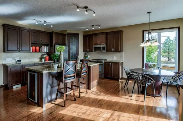 Calgary, AB T3M 0N5,238 Cranleigh PL SE