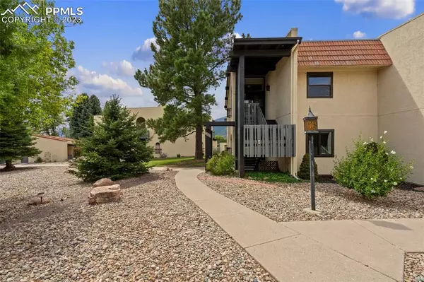 1098 Fontmore RD #A, Colorado Springs, CO 80904