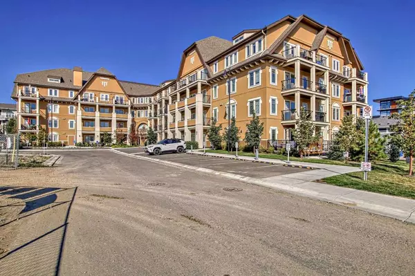 Calgary, AB T3M 3H4,30 Mahogany Mews SE #415