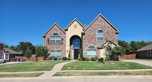 412 Caymus Street, Kennedale, TX 76060