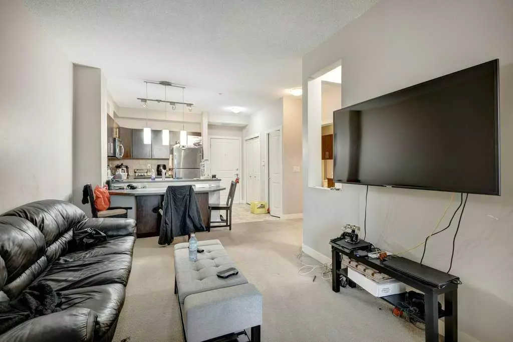 Calgary, AB T2B 0L4,2727 28 AVE SE #101