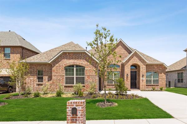 950 Amber Knoll Drive, Rockwall, TX 75087