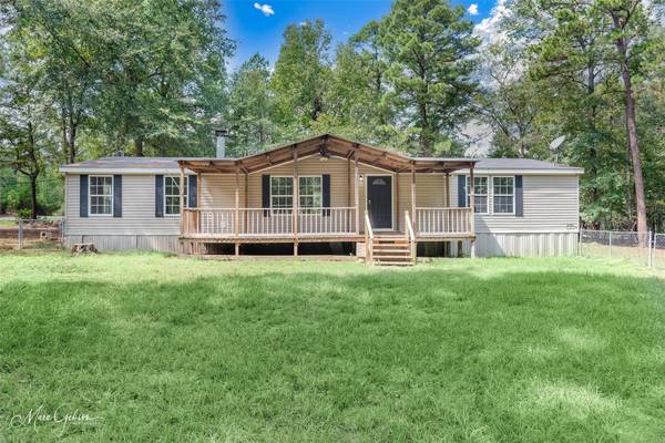 9162 Adams Road, Keithville, LA 71047