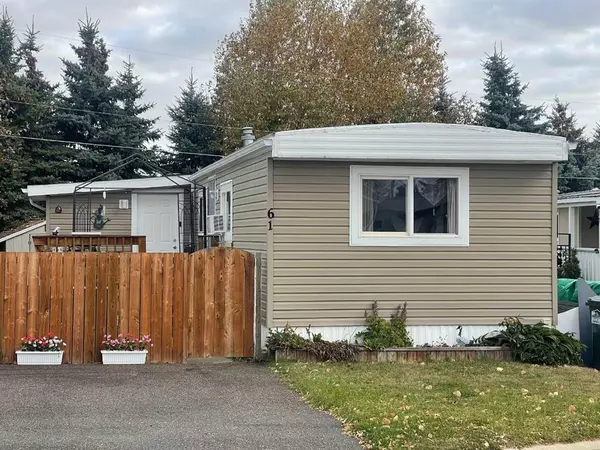 Didsbury, AB T0M 0W0,1190 15 AVE #61