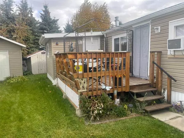 Didsbury, AB T0M 0W0,1190 15 AVE #61