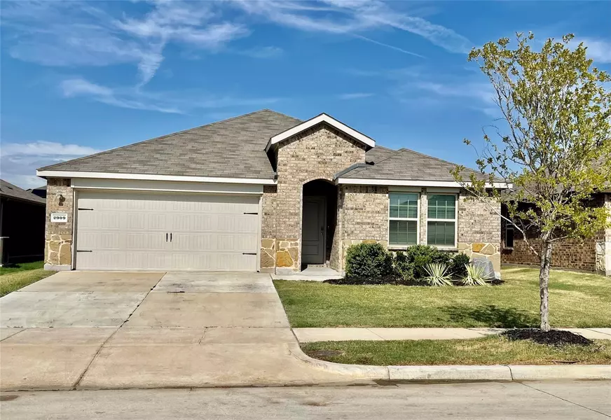 2909 Menguita Street, Denton, TX 76209