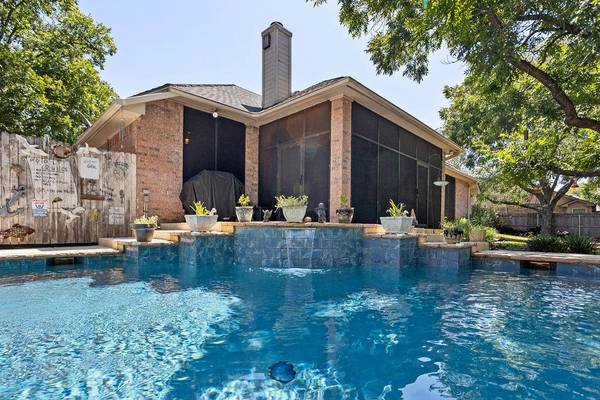 8904 Pleasant Hill Drive, Granbury, TX 76049