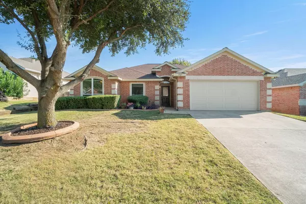 1707 Fern Drive, Mansfield, TX 76063