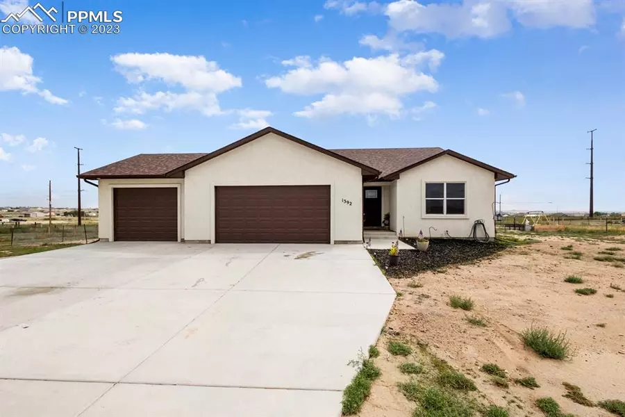 1392 N Moonbeam DR, Pueblo West, CO 81007