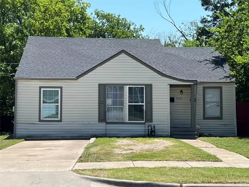 904 N Virginia Street, Terrell, TX 75160